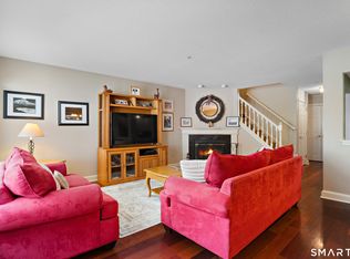 631 Danbury Rd APT 30, Ridgefield, CT 06877