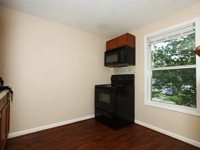 256 E Pecan Ln #3 — Photo 6