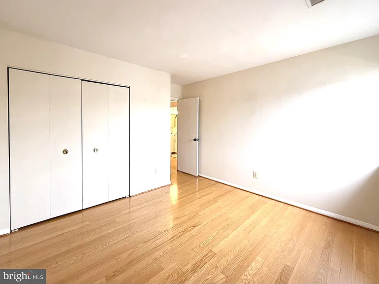 532 Riviera Dr #B — Photo 19