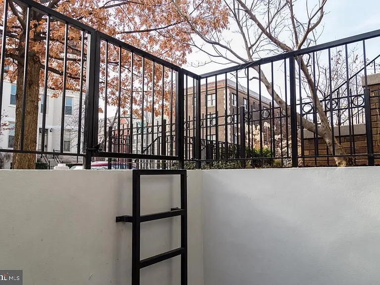 1443 Euclid St NW #1 — Photo 10