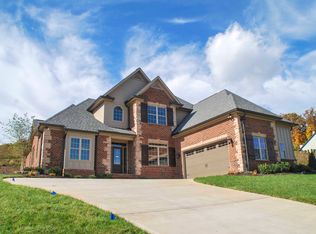 615 Elk Falls Ln, Knoxville, TN 37922