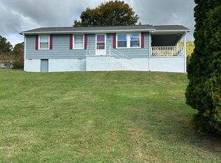 1520 Kanawha St, Glasgow, VA 24555