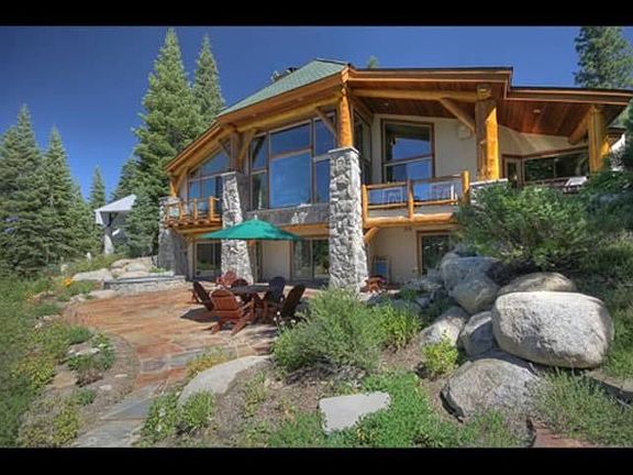 2nd image of 240 Sierra Crest Trl