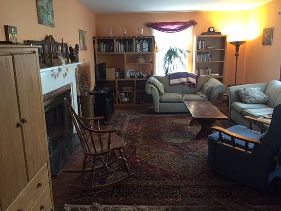 4th image of 834 Louisiana Ave