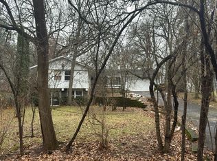 12209 Roger Rd, Woodstock, IL 60098