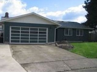 1675 E Grover Ave, Cottage Grove, OR 97424