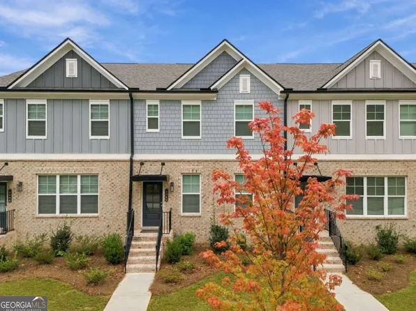 1242 Ainsworth Aly, Buford, GA 30518