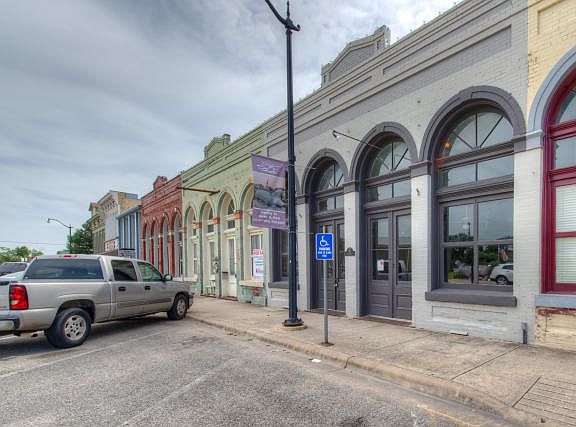 2nd image of 111 East St