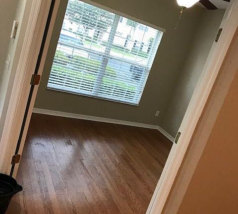 3rd image of 15786 Fishhawk Falls Dr