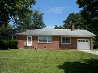 517 Woodland Rd, Hampton, VA 23669