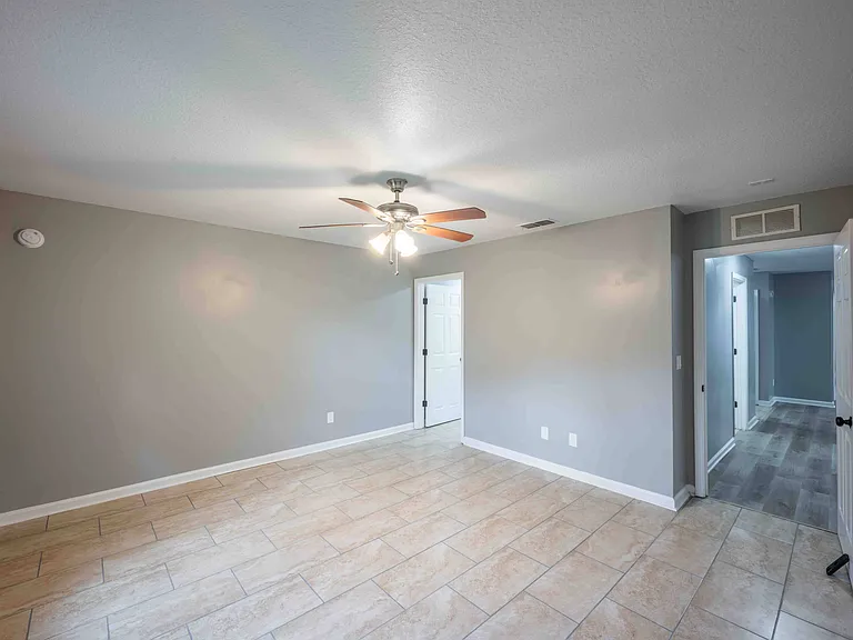 8205 Berry Ave — Photo 11