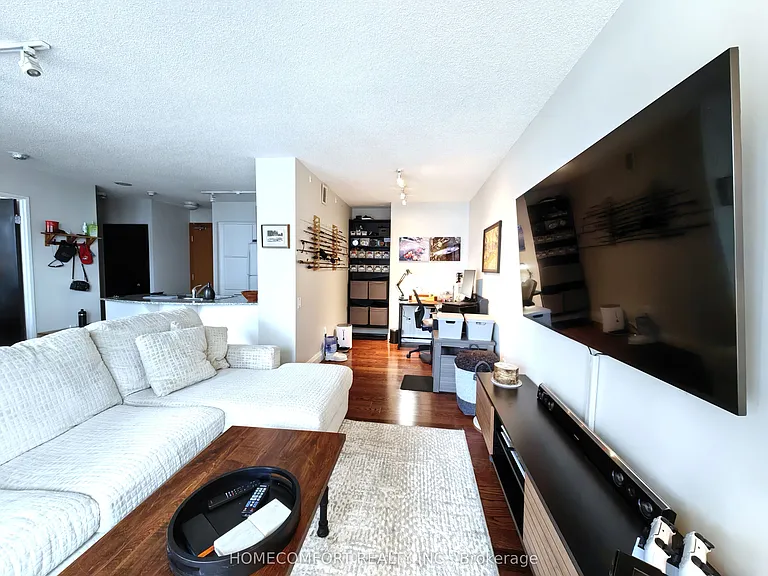 33 Sheppard Ave E #2007 — Photo 9