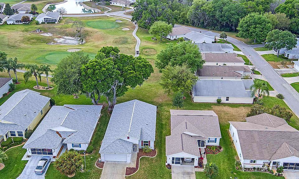 1st image of 32933 Crooked Oaks Ln