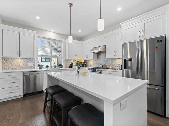 4th image of 34121 George Ferguson Way #9