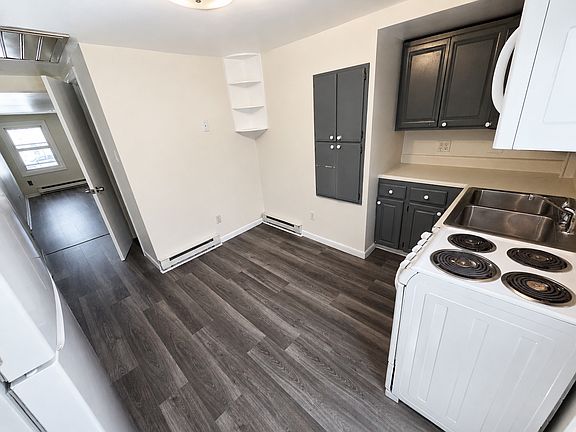 5th image of 232 Wilson St Floor 2