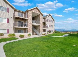 61 W Ridge Rd, Saratoga Springs, UT 84045