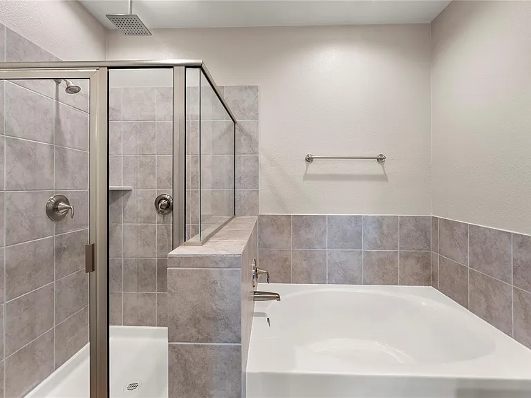 7703 Rainbow Close Ln — Photo 26