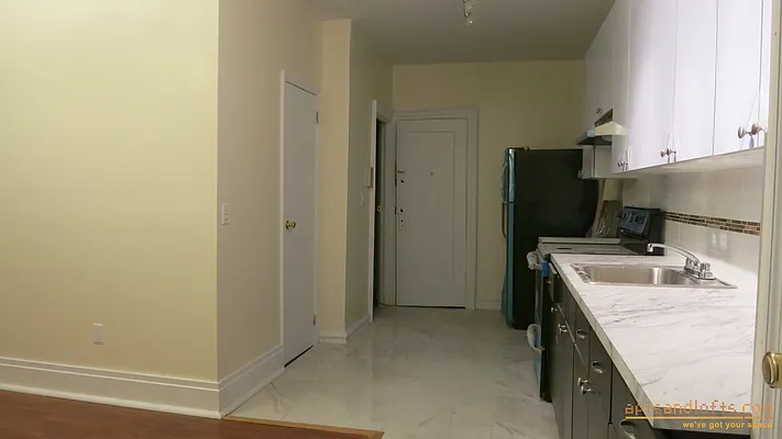 Rented by aptsandlofts.com | media 26