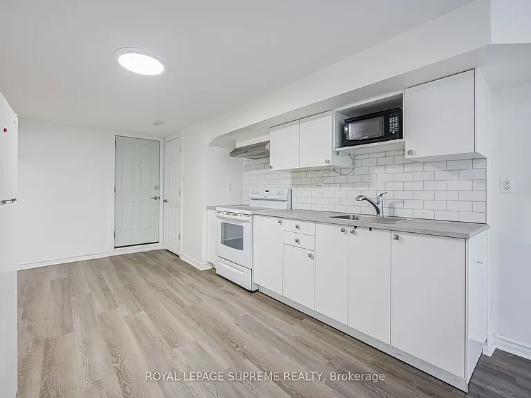 27 Dalrymple Dr — Photo 6