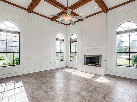 3rd image of 2202 Fulton Dr