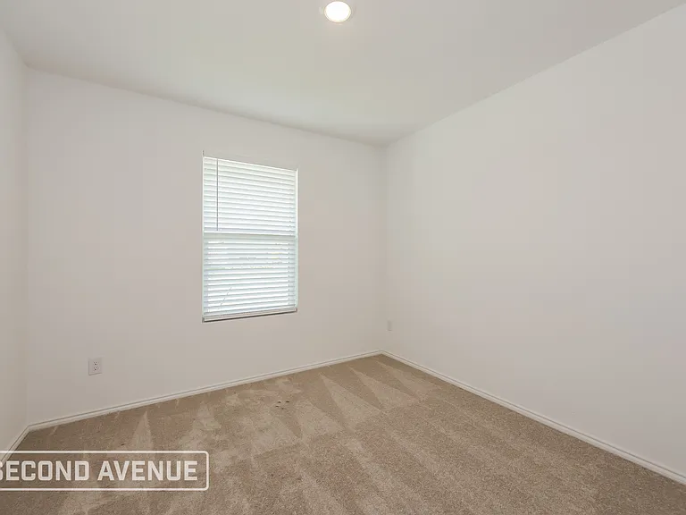 1828 Lotus St — Photo 17