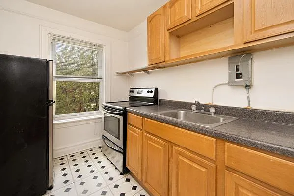 Rented by Keller Williams NYC | media 18