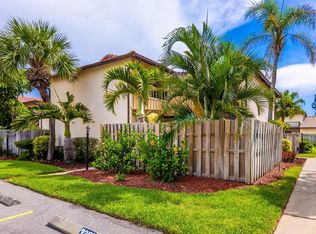 3257 Sea Oats Cir, Melbourne Beach, FL 32951