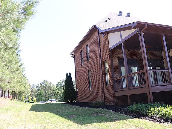 5th image of 7495 Turnberry Dr