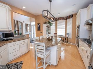 402 Prescot Ct #105, Warrington, PA 18976