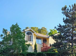 12504 Oak Mist Ln, Auburn, CA 95602