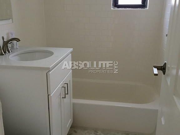 4th image of 2170 Madison Ave APT 5E