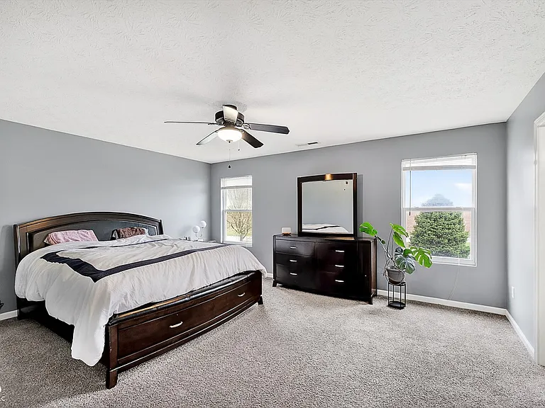 15472 Old Pond Cir — Photo 15