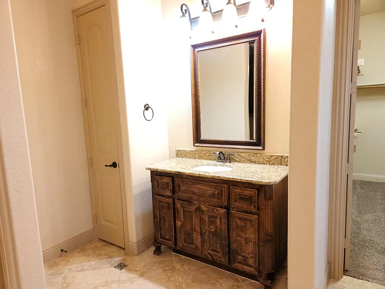1016 Taylor Dr — Photo 20