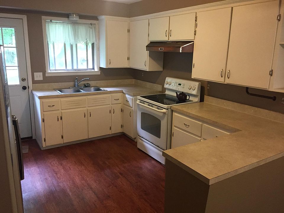 1st image of 47151 Harry Ave