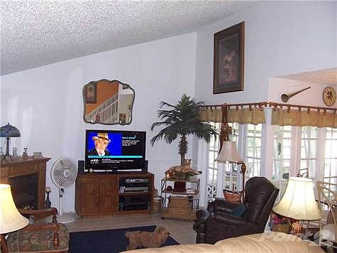 4th image of 10324 Del Mar Cir