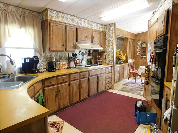 5th image of 525-165 Riverleigh Ave #165