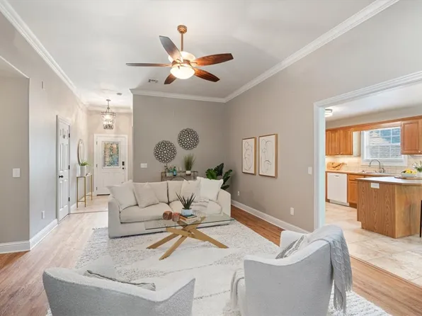 6 Saint Agnes Ln, Bella Vista, AR 72714