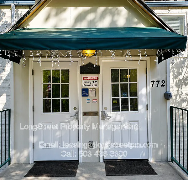 772 SW Broadway Dr #6 — Photo 2