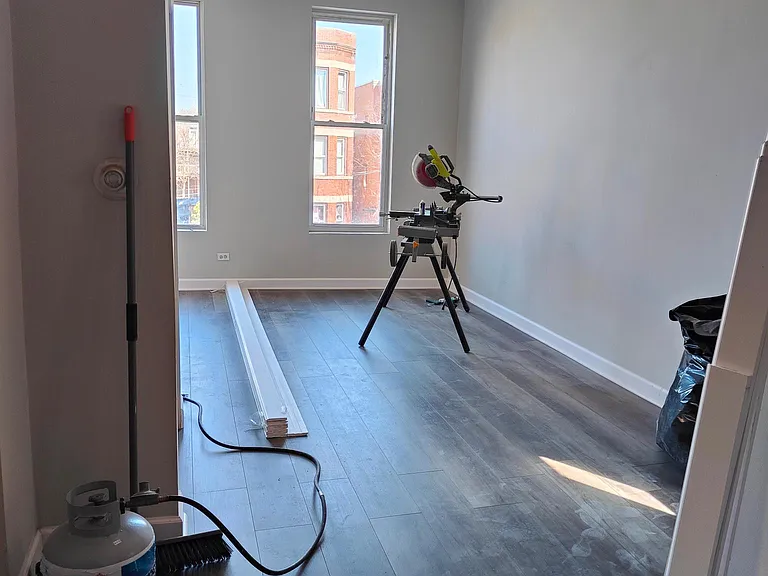 1262 S Fairfield Ave #2 — Photo 4
