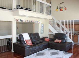 47 Woodhill St, Somerset, NJ 08873