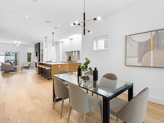 3rd image of 2518 W 3rd Ave