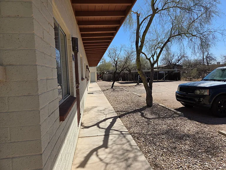 610-616 E. Drachman St. ( 610, 612, 614, 616 ) — Photo 11