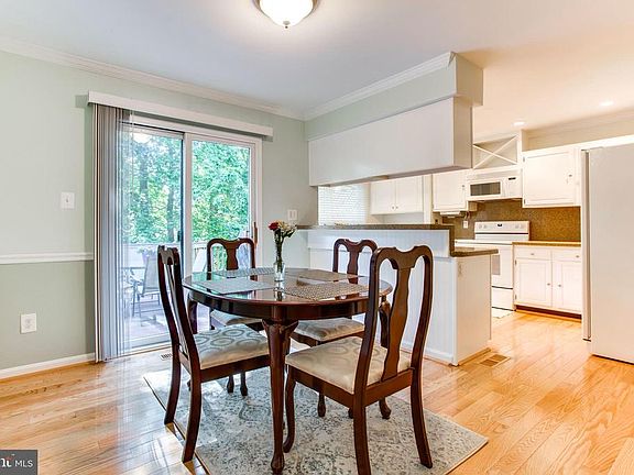 5th image of 6003 Rockton Ct