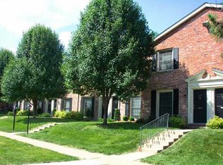 7745 Ravensridge Rd APT B2, Saint Louis, MO 63119