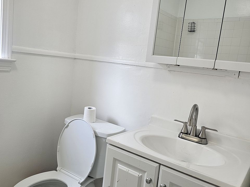 1st image of 9013 La Crosse Ave #1B