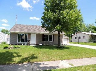 809 Wesley Ct, Fort Wayne, IN 46825