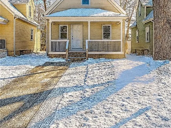 935 W 22nd St, Lorain, OH 44052