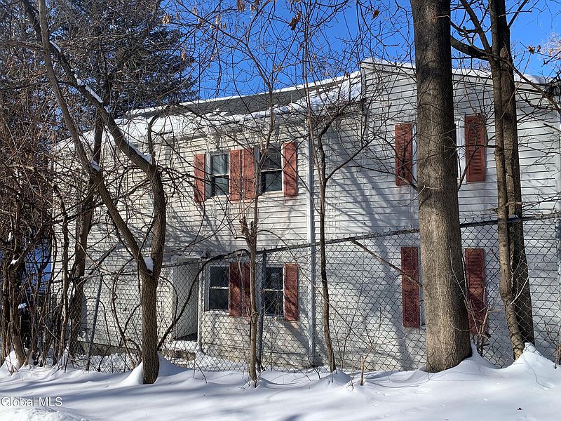 4th image of 55 Tyler Street
