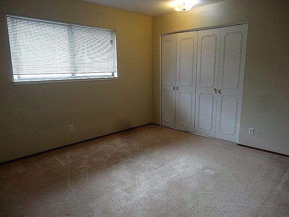 5th image of 360 Bellerose Dr APT 3