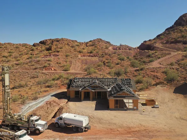 1635 W ARROWHEAD Lane, San Tan Valley, AZ 85144